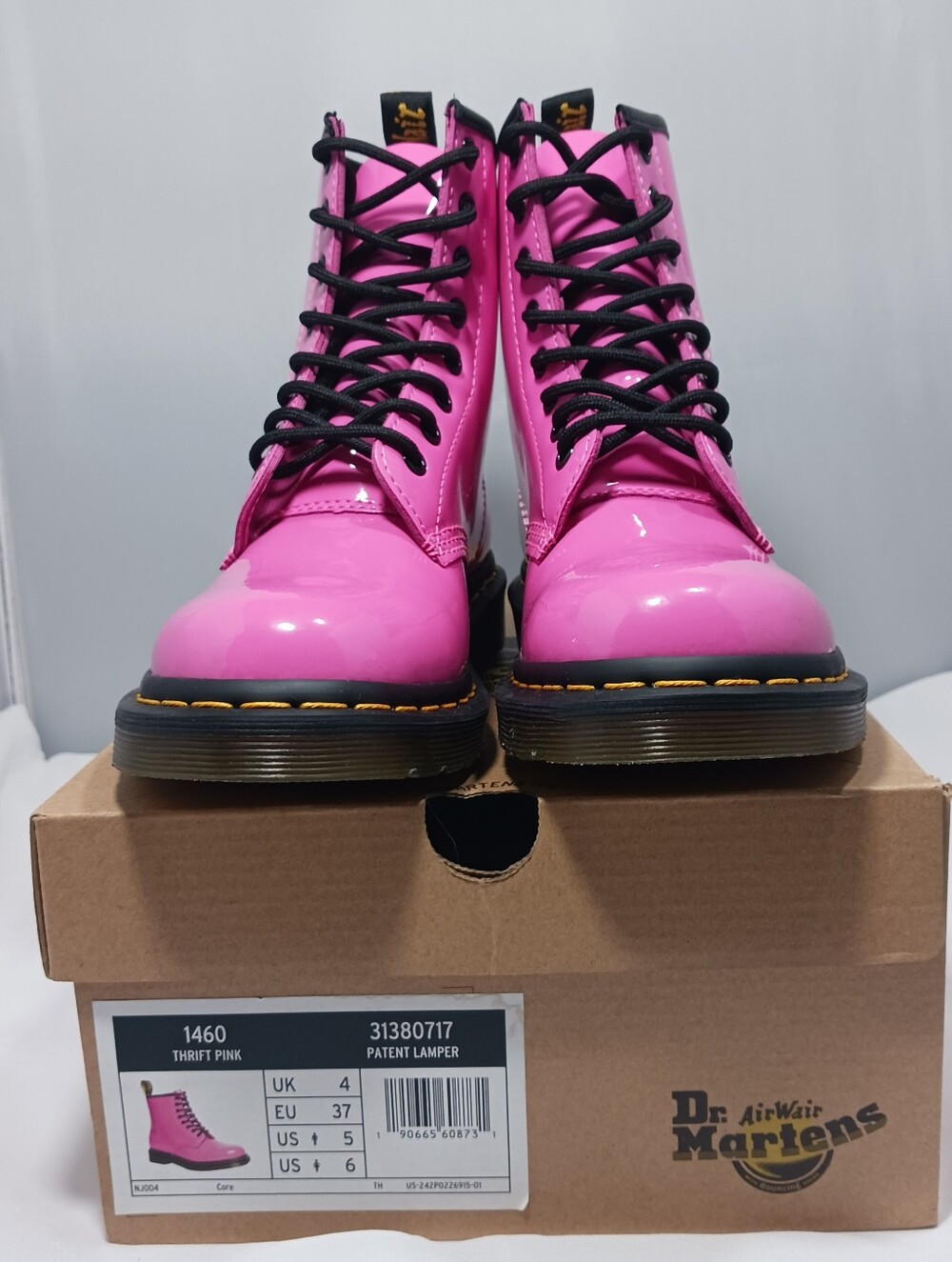 Dr. Martens 1460 Pink Patent Lamper Boots NIB – Women’s US 6 ✨🩷